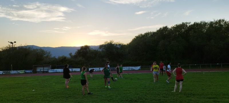 Ate irekien eguna ospatuko dute Plaiaundin Txingudi Rugby Taldeko emakumeek