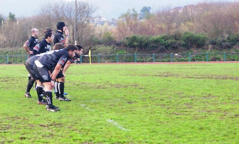 Aurkariak jipoitu ditu Txingudi Rugby Taldeak ligaren hasieran