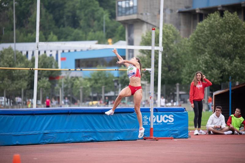 BAT-EKO NESKA-MUTILEK LIGAN MAILA MANTENTZEA LORTU ZUTEN