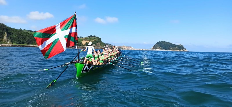 HONDARRIBIA BOSTGARREN ETA HIRUGARREN KONTXAKO BANDERAN