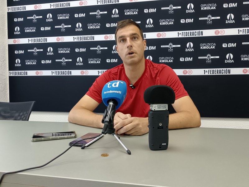 MIKEL LLORENTE: “FISIKOKI ETA MENTALKI TALDEA ONGI IRITSI DA LIGAREN HASIERARA”