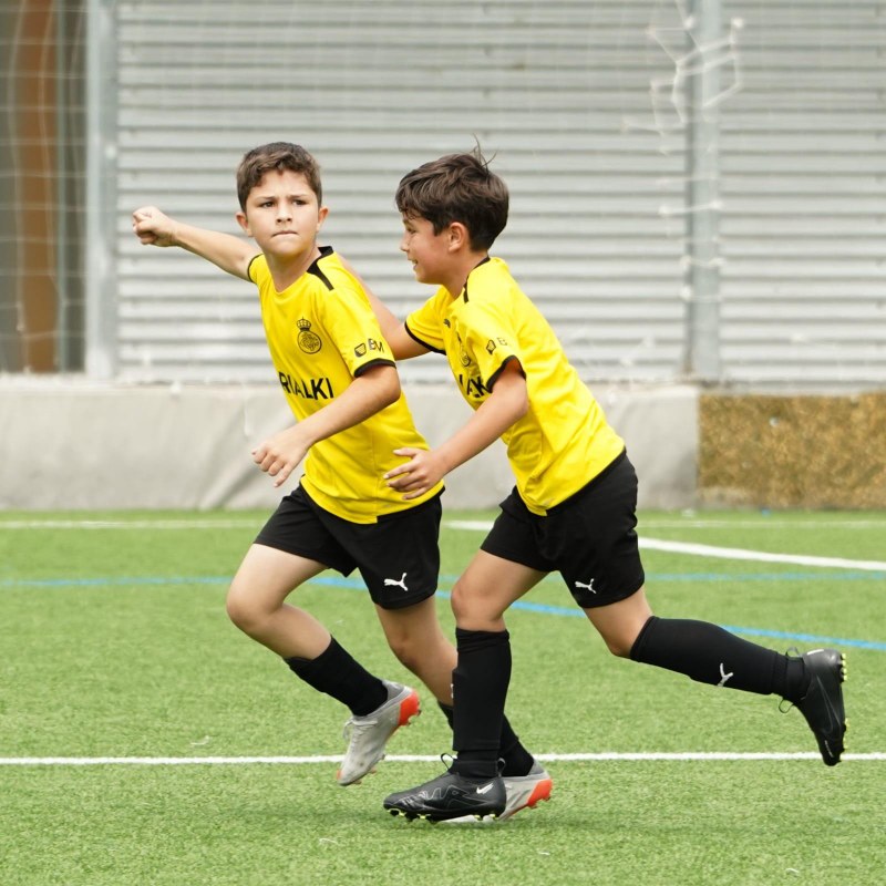 REAL UNIONEN FUTBOL ESKOLA URRIAREN 2AN HASIKO DA