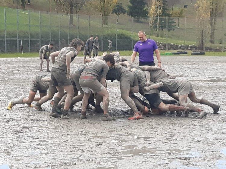 TXINGUDI RUGBY KLUBEKO TALDEAK PLAIAUNDITIK KANPO ARITUKO DIRA