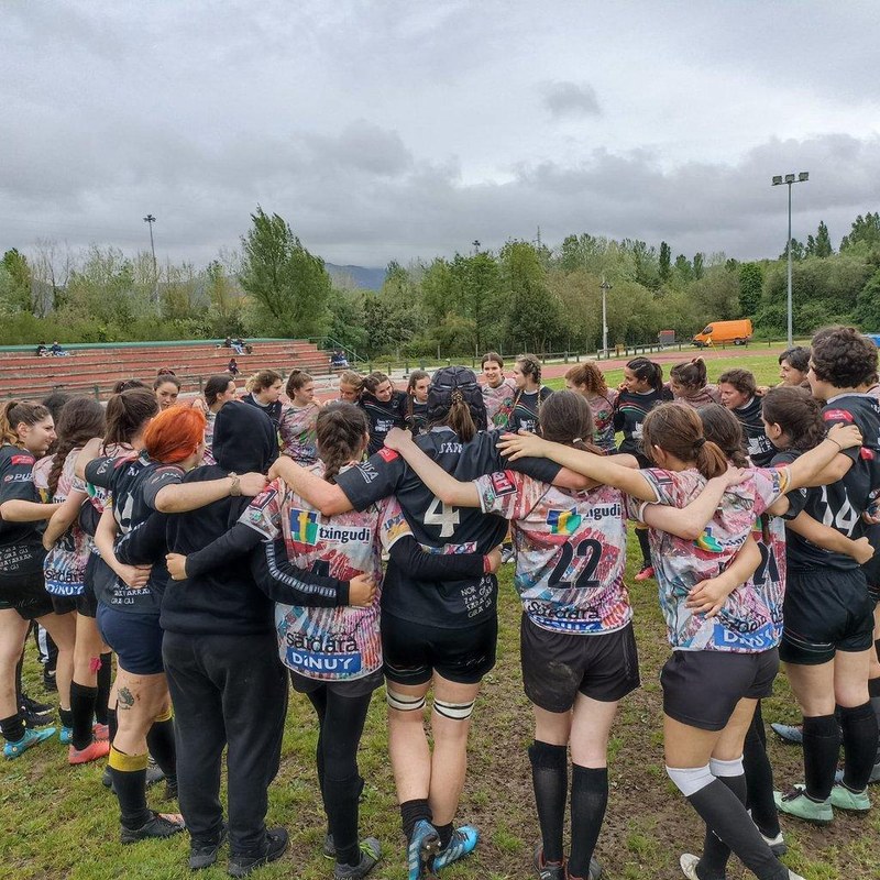 TXINGUDI RUGBY KLUBEKO TALDEEK SARAKOEKIN ETA LLEIDAKOEKIN TOPAKETA EGIN DUTE